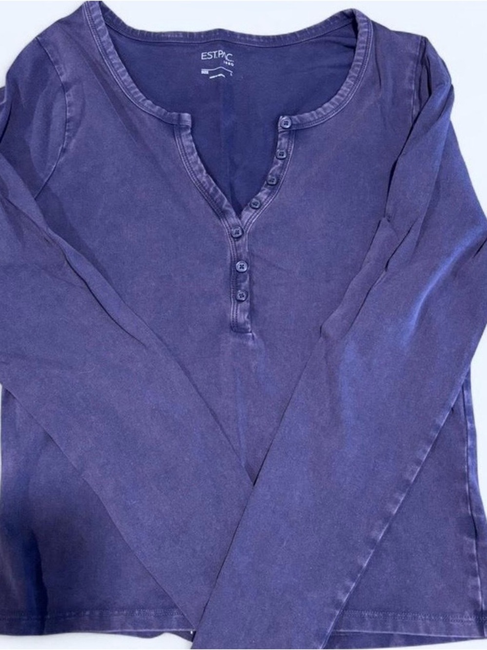 Women’s Long-Sleeve Henley Shirt in Washed Blue
